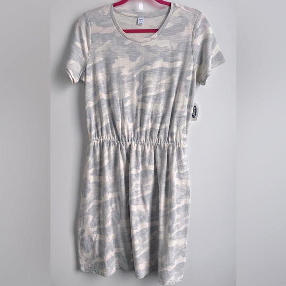 NWT Old Navy Waist-Defined Camo Dress Sz M - Picture 2 of 4